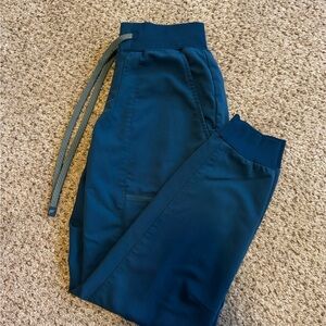 Fabletics Caribbean Blue size XXS short